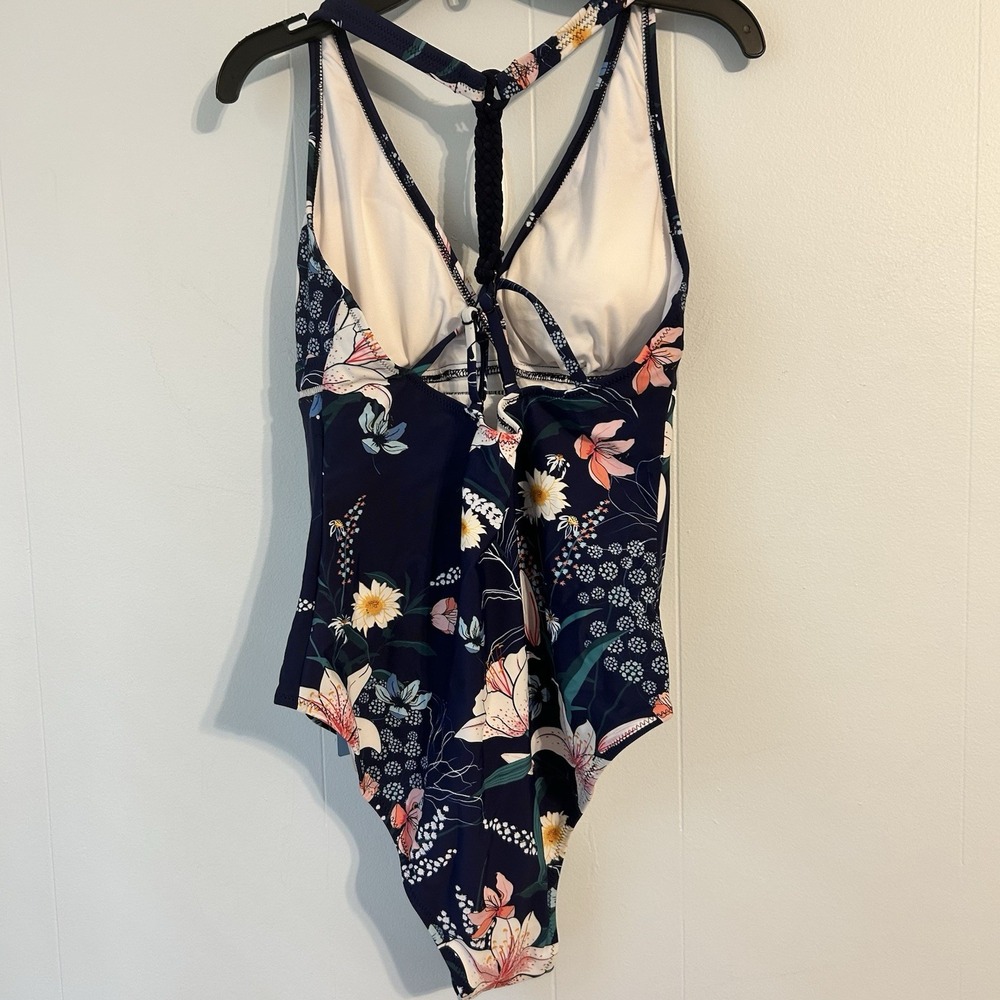 Women's Floral One-Piece Large Cupshe Bathing Suit. Vacation Beach Summer. - Picture 7 of 8